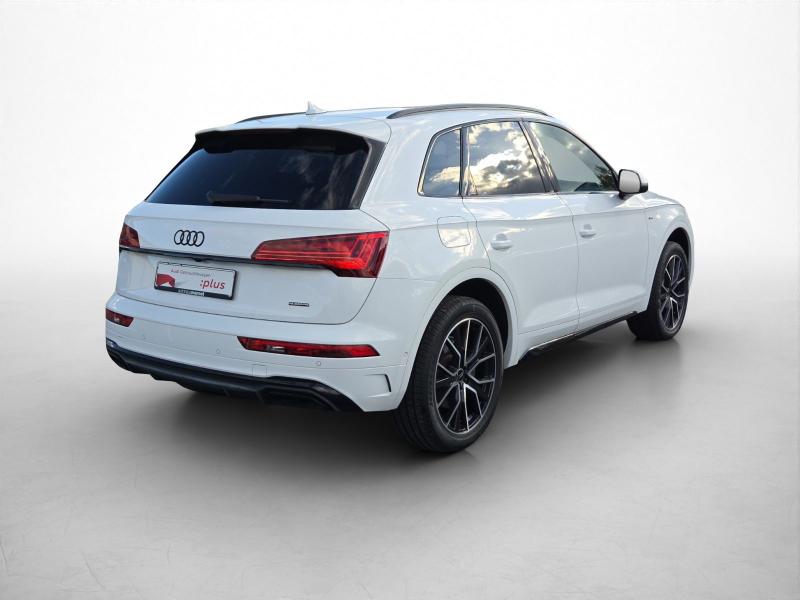 Audi Q5 S line – image 18 of 19