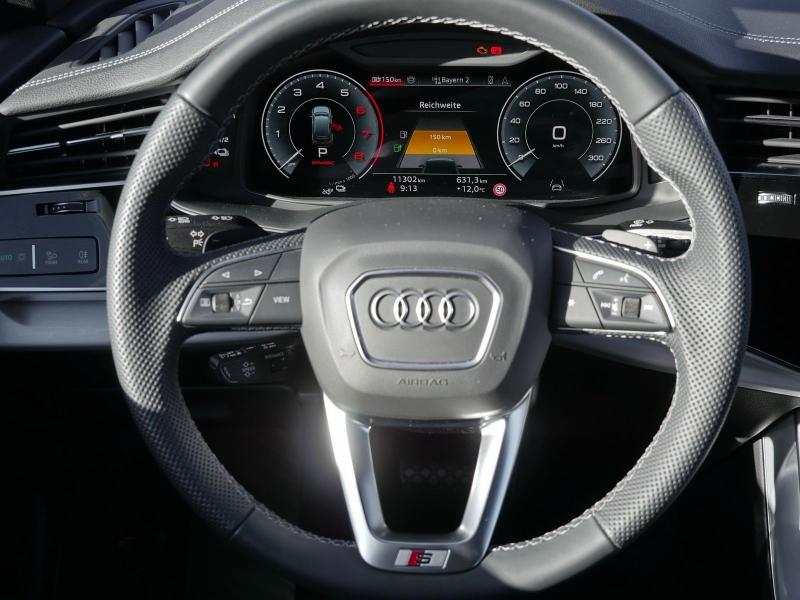 Audi Q7 S line – image 9 of 24