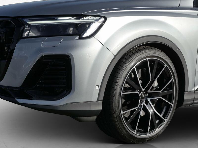 Audi Q7 S line – image 13 of 24