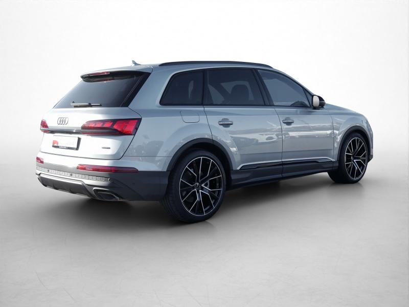 Audi Q7 S line – image 18 of 24