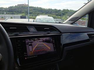 Volkswagen Touran Highline – image 23 of 24