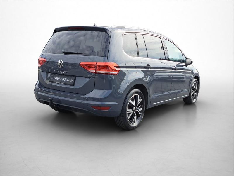 Volkswagen Touran Highline – image 2 of 24