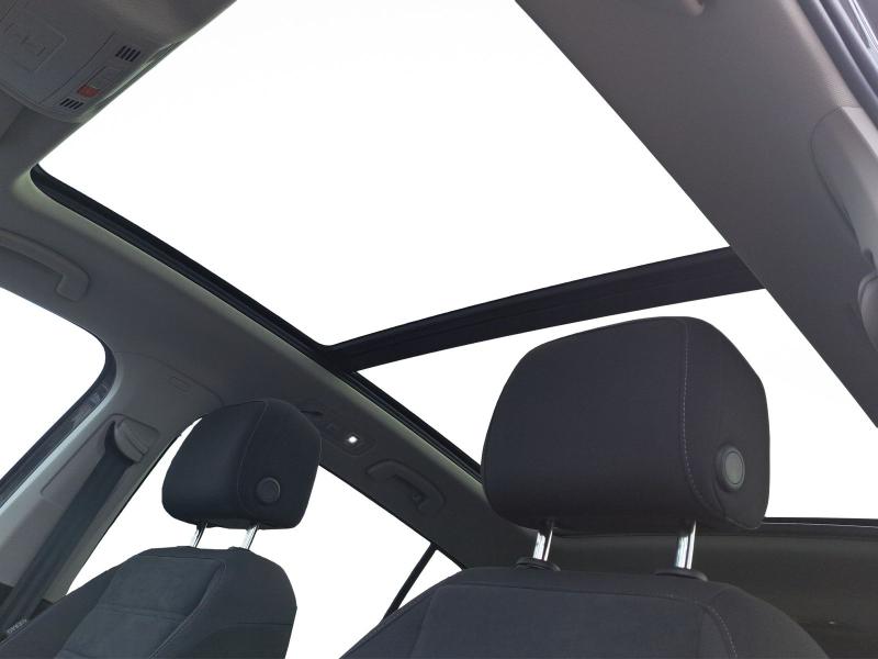 Volkswagen Touran Highline – image 10 of 24