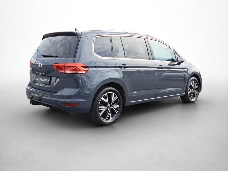 Volkswagen Touran Highline – image 18 of 24