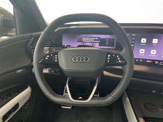 Audi Q7 S line – image 7 of 14