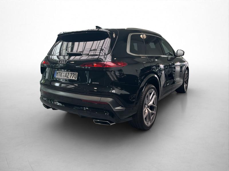 Audi Q7 S line – image 2 of 14