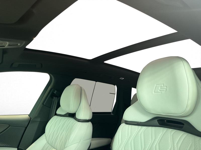 Audi Q7 S line – image 9 of 14