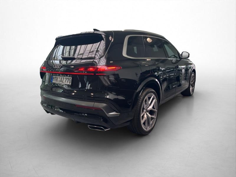 Audi Q7 S line – image 14 of 14