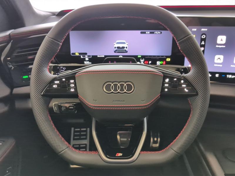 Audi Q7 S line – image 8 of 24