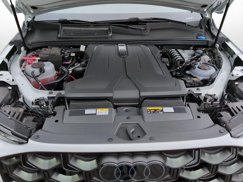 Audi Q7 S line – image 17 of 24