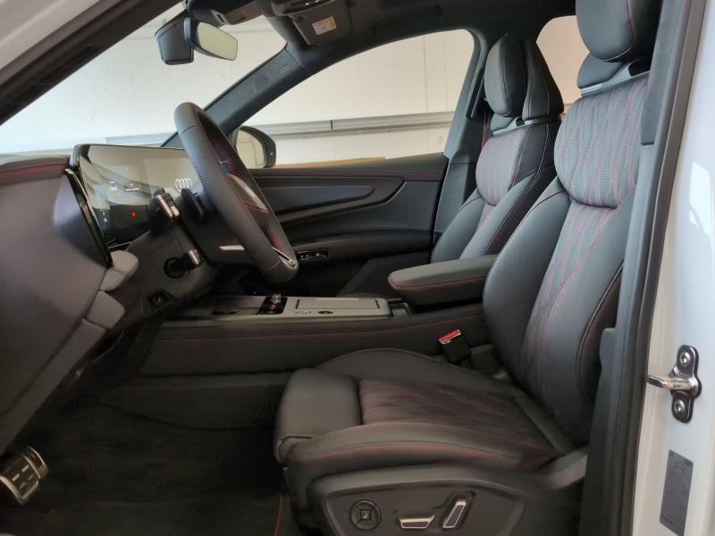 Audi Q7 S line – image 20 of 24