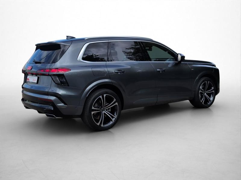 Audi Q7 S line – image 19 of 24