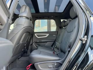 Audi Q7 S line – image 16 of 19