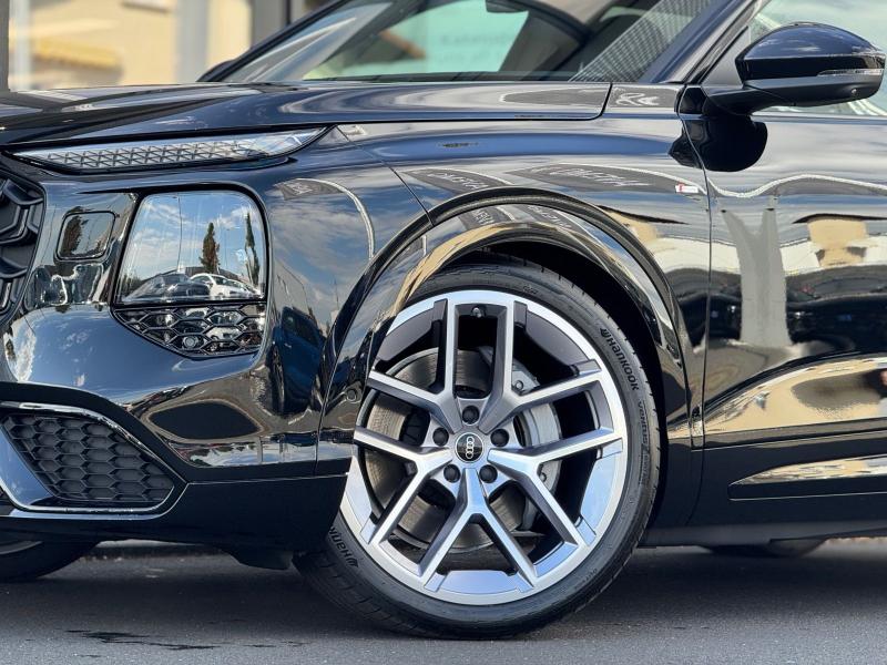 Audi Q7 S line – image 10 of 19