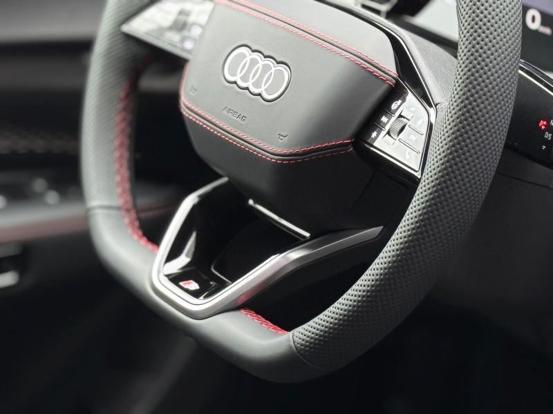 Audi Q7 S line – image 11 of 20