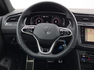 Volkswagen Tiguan R-Line – image 8 of 16
