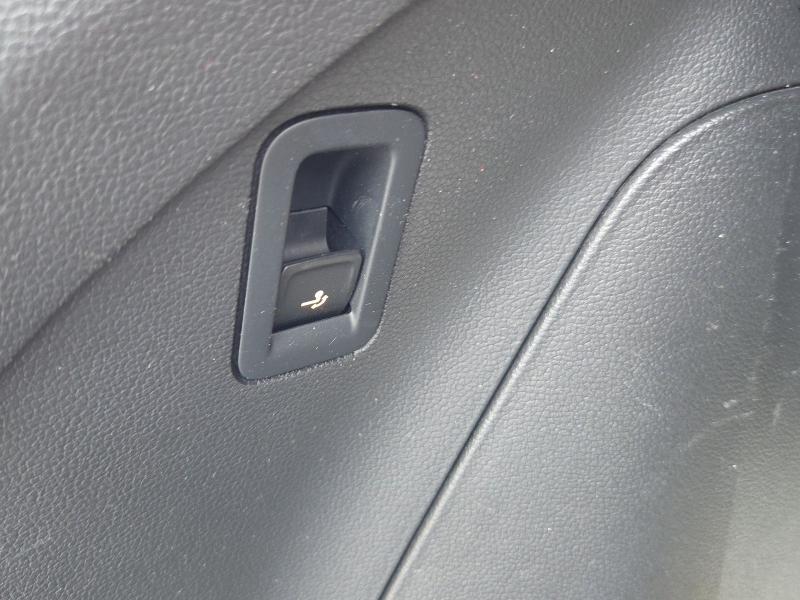 Volkswagen Tiguan R-Line – image 12 of 16