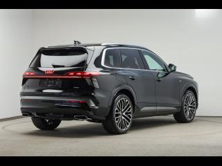 Audi Q7 S line – image 2 of 15