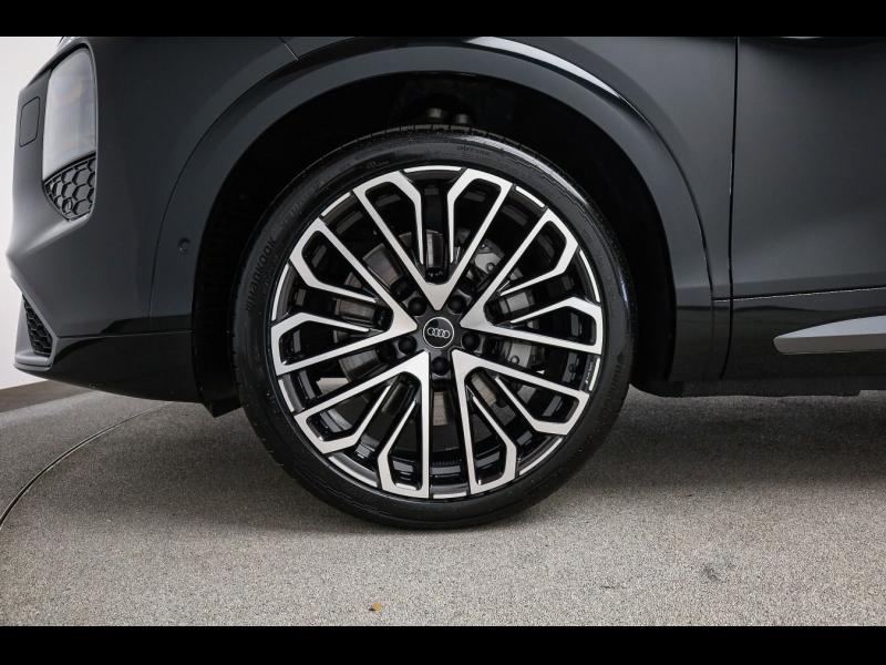 Audi Q7 S line – image 7 of 15