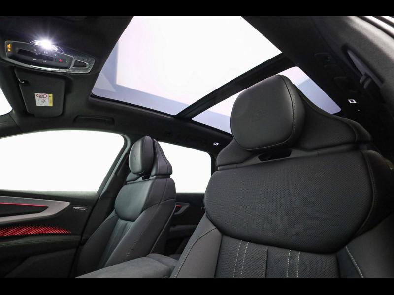 Audi Q7 S line – image 15 of 15