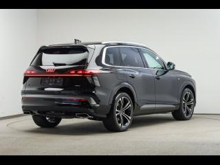 Audi Q7 S line – image 2 of 15