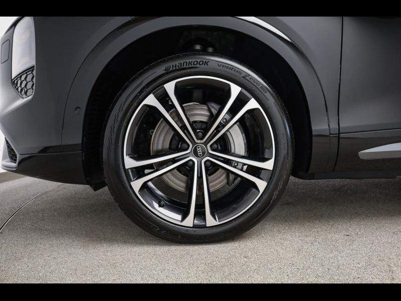 Audi Q7 S line – image 7 of 15