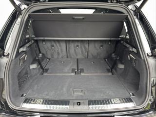 Audi Q7 S line – image 11 of 24
