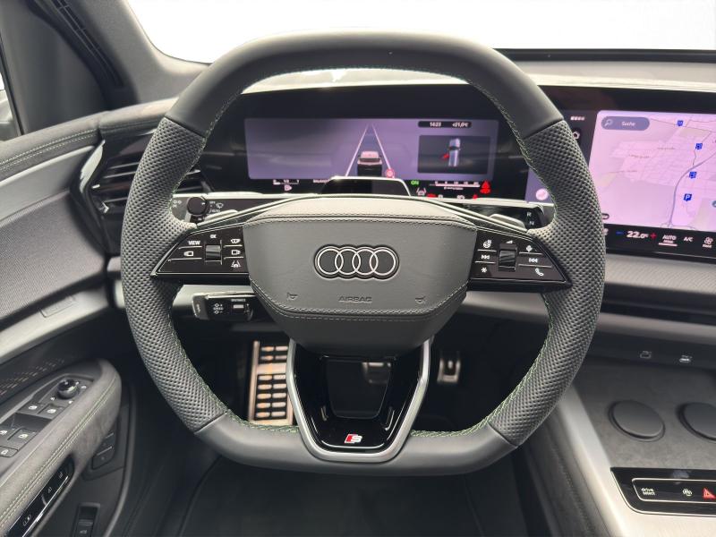 Audi Q7 S line – image 8 of 24