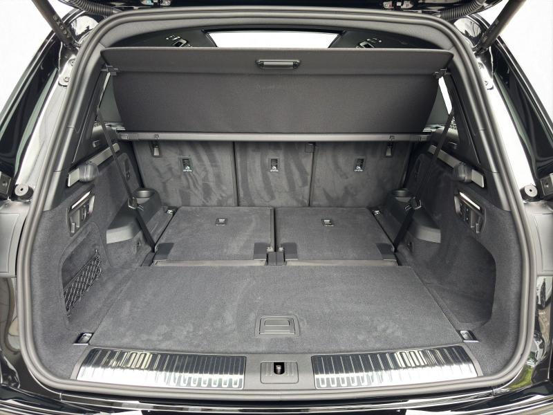 Audi Q7 S line – image 11 of 24