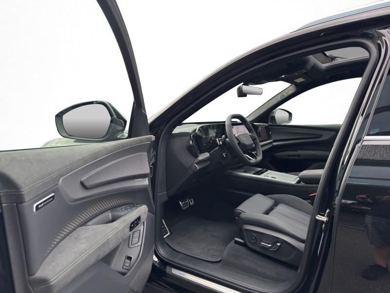 Audi Q7 S line – image 14 of 24