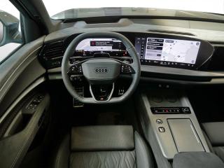 Audi Q7 S line – image 8 of 24