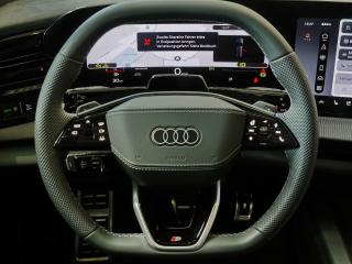 Audi Q7 S line – image 9 of 24