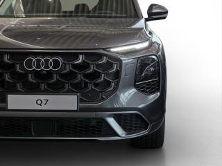 Audi Q7 S line – image 12 of 24