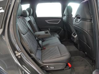Audi Q7 S line – image 16 of 24