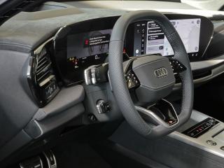 Audi Q7 S line – image 19 of 24