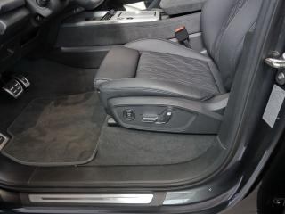 Audi Q7 S line – image 22 of 24