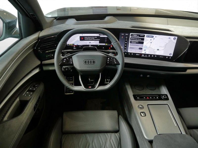 Audi Q7 S line – image 8 of 24