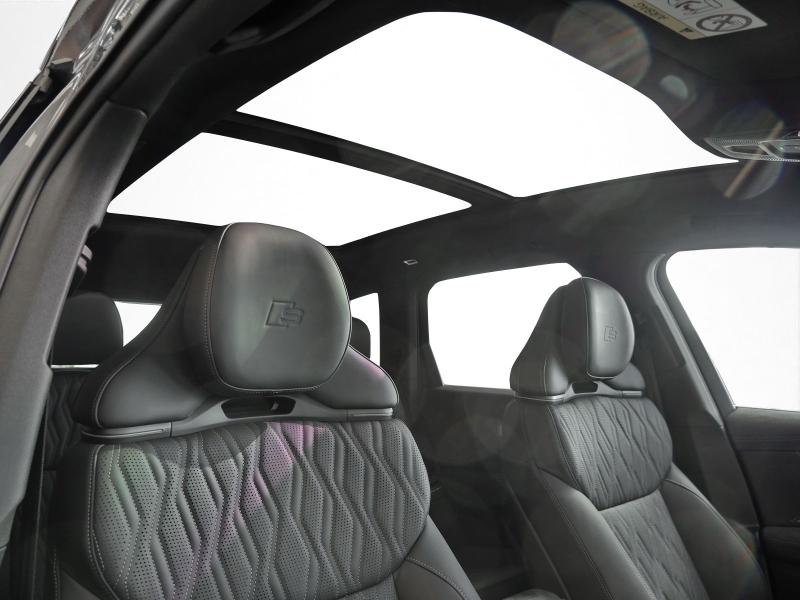 Audi Q7 S line – image 10 of 24