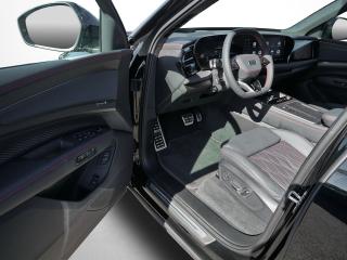 Audi Q7 S line – image 14 of 25