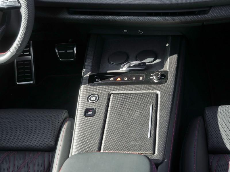Audi Q7 S line – image 7 of 25