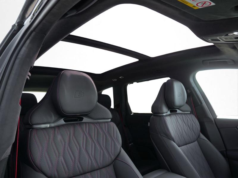 Audi Q7 S line – image 10 of 25