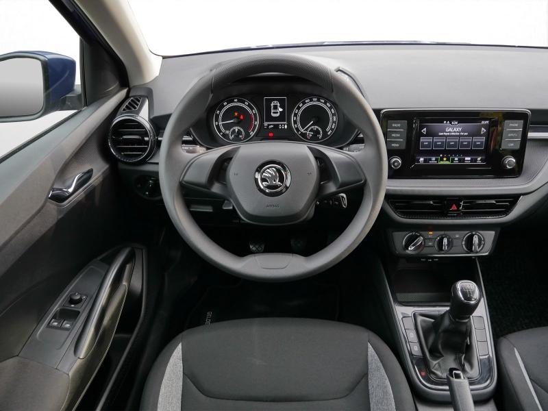 Škoda Fabia Active – image 8 of 24