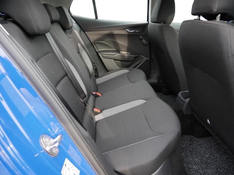 Škoda Fabia Active – image 16 of 24
