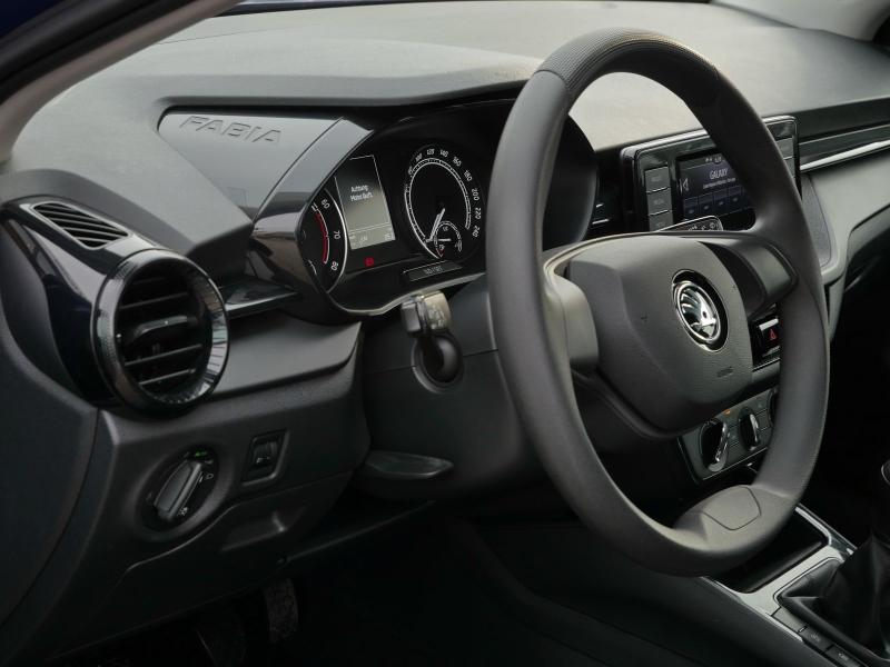 Škoda Fabia Active – image 19 of 24