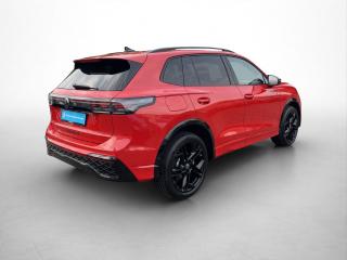 Volkswagen Tiguan R-Line – image 2 of 25