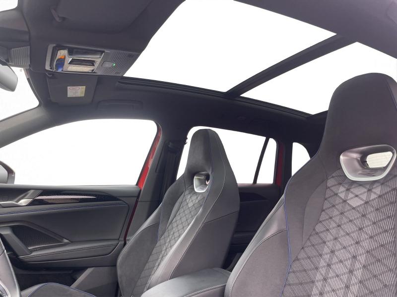 Volkswagen Tiguan R-Line – image 10 of 25