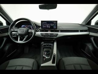 Audi A4 Avant S line – image 10 of 25
