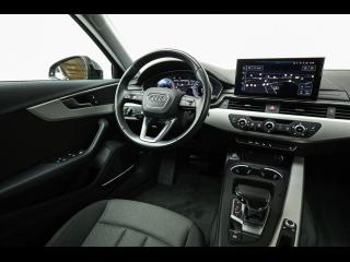 Audi A4 Avant S line – image 12 of 25