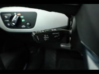 Audi A4 Avant S line – image 14 of 25