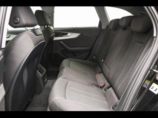Audi A4 Avant S line – image 22 of 25